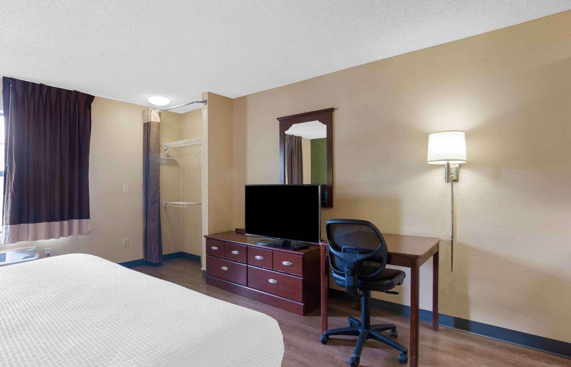 Extended Stay America Suites - Orlando - Southpark - Commodity Circle Oak Ridge Kültér fotó