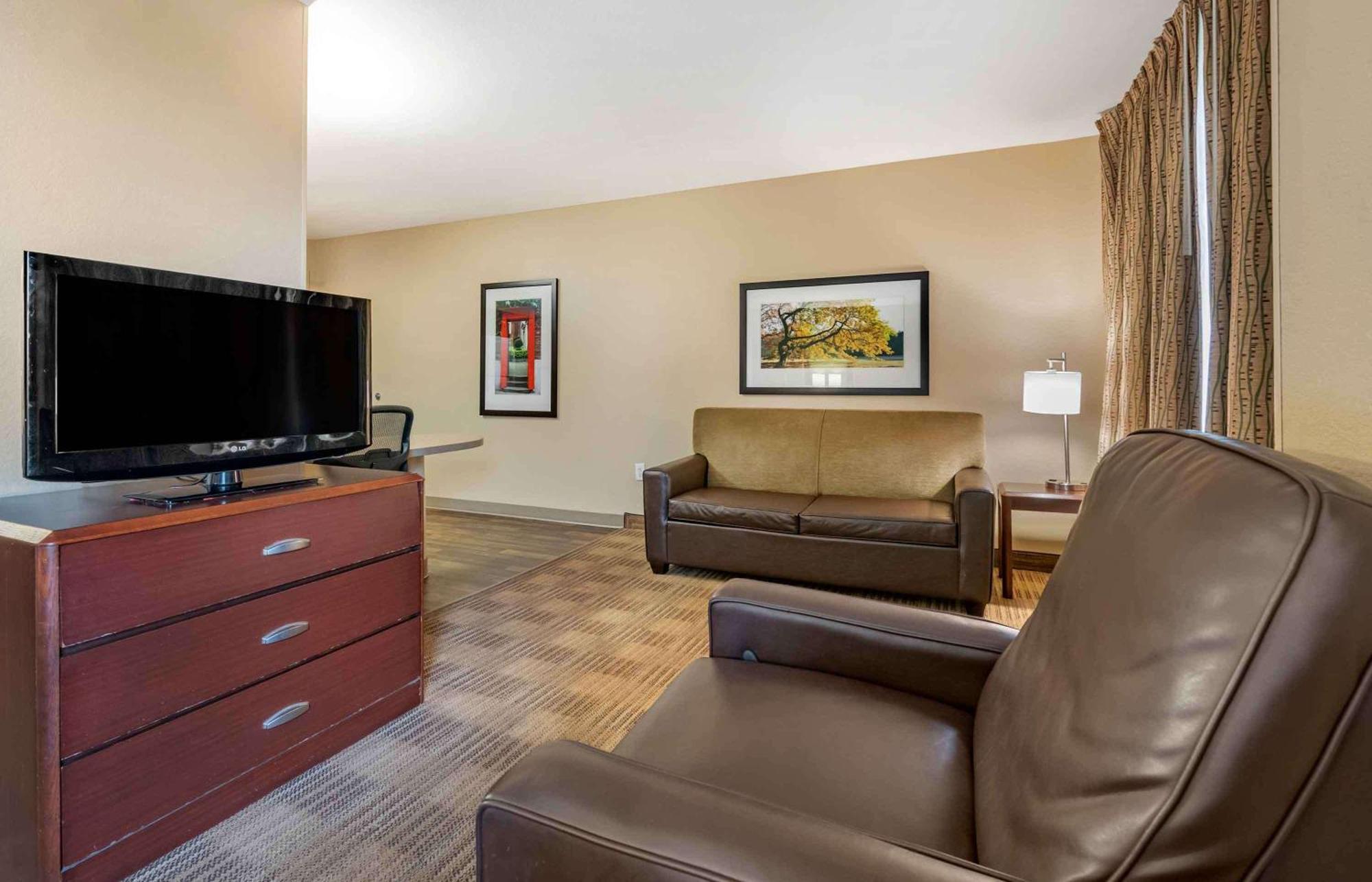 Extended Stay America Suites - Orlando - Southpark - Commodity Circle Oak Ridge Kültér fotó